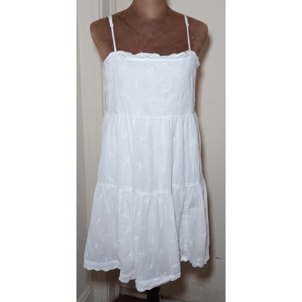 American Eagle White Eyelet Embroidered Tiered Mini Dress Kids Medium Babydoll